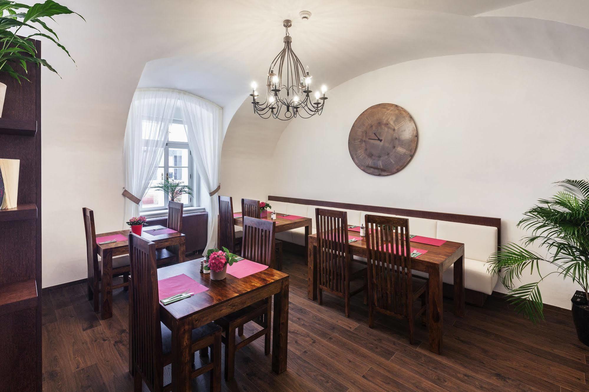 Hotel Residence Agnes Prague Extérieur photo